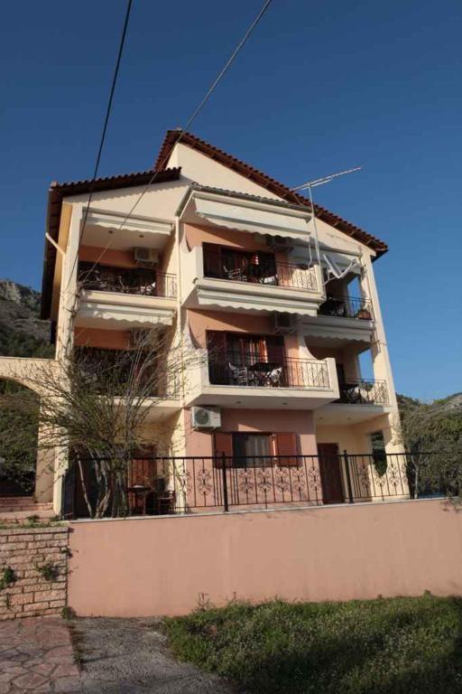 Almini Apartament *